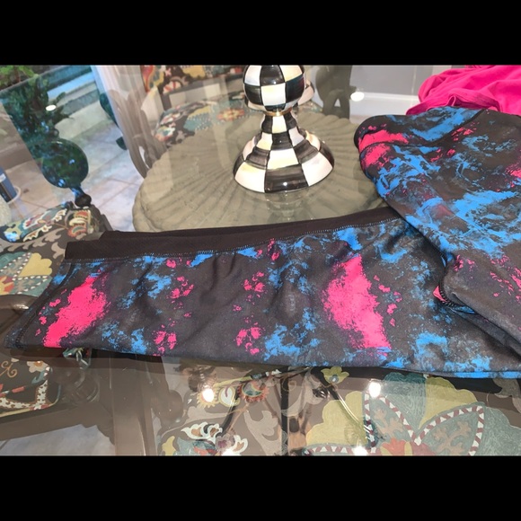 NEIMAN MARCUS Yoga/Pilates Pant - Picture 6 of 6